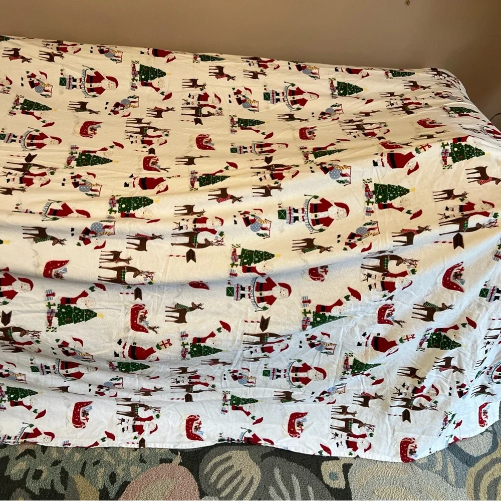 Pottery Barn Kids Flannel Heritage Santas FULL Flat Sheet 2 Pillowcases ONLY
